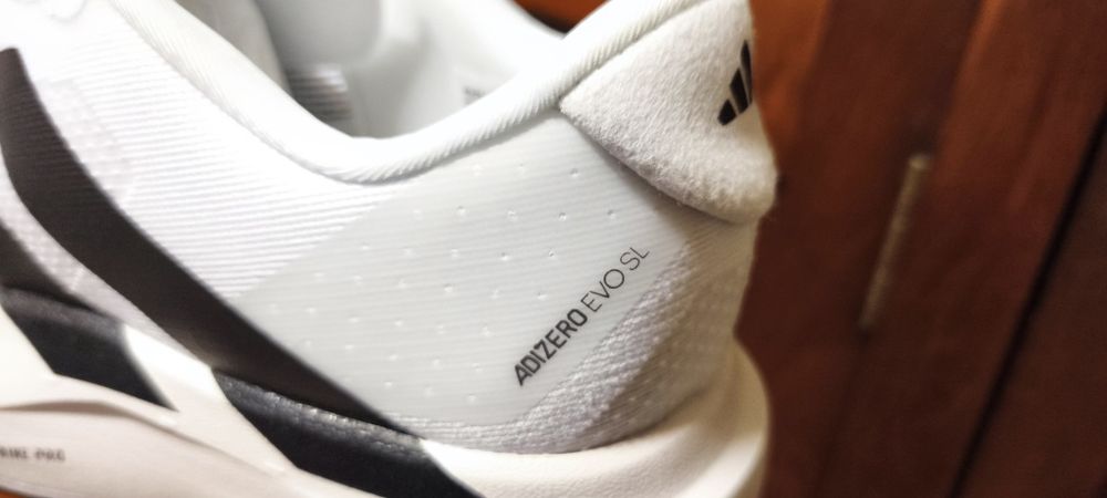 Sapatilhas adidas Adizero NOVAS