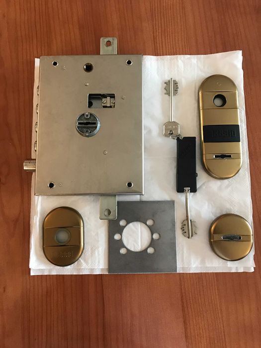 Fechadura DIERRE para portas blindadas (Lado ESQUERDO)