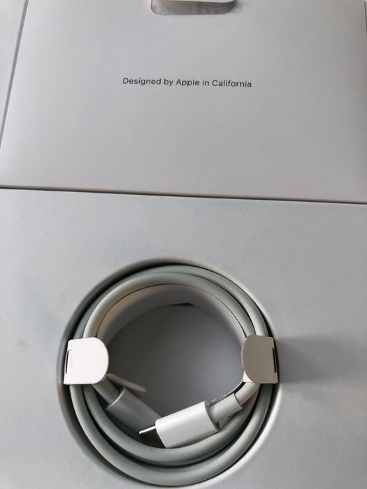 Кабель USB‑C для зарядки MacBook iPhone iPad