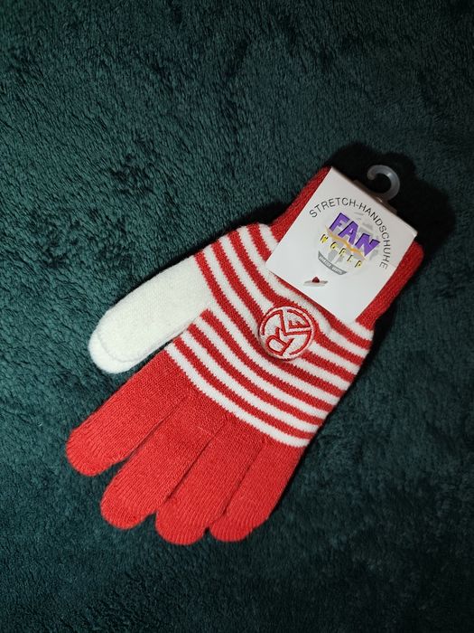 Рукавички на дівчинку