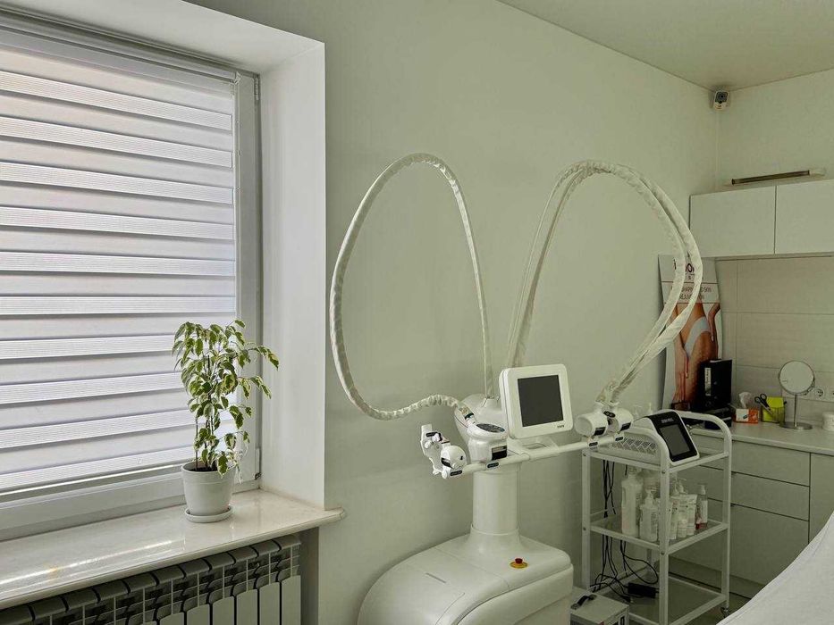 Запускайте Ваш успішний бізнес в ЦЕНТРі міста! Супер локація, ремонт!