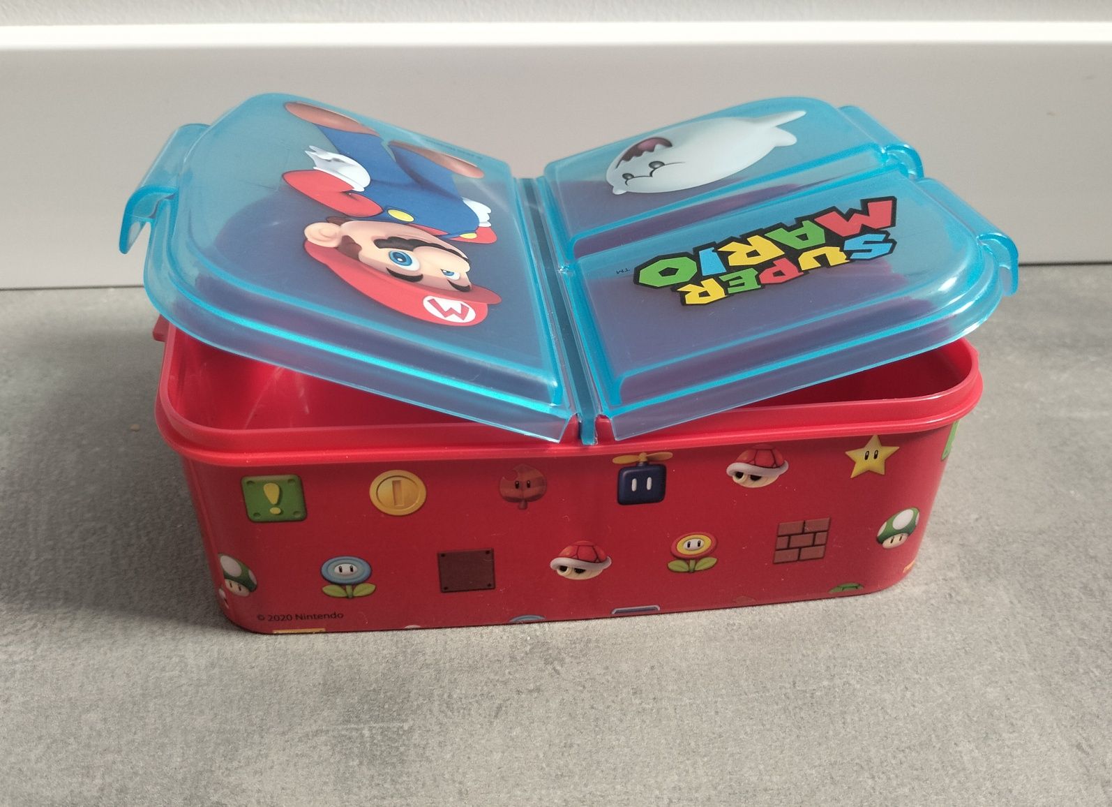 Śniadaniówka /Lunch box /Pudełko na kanapki z przegródkami Super Mario