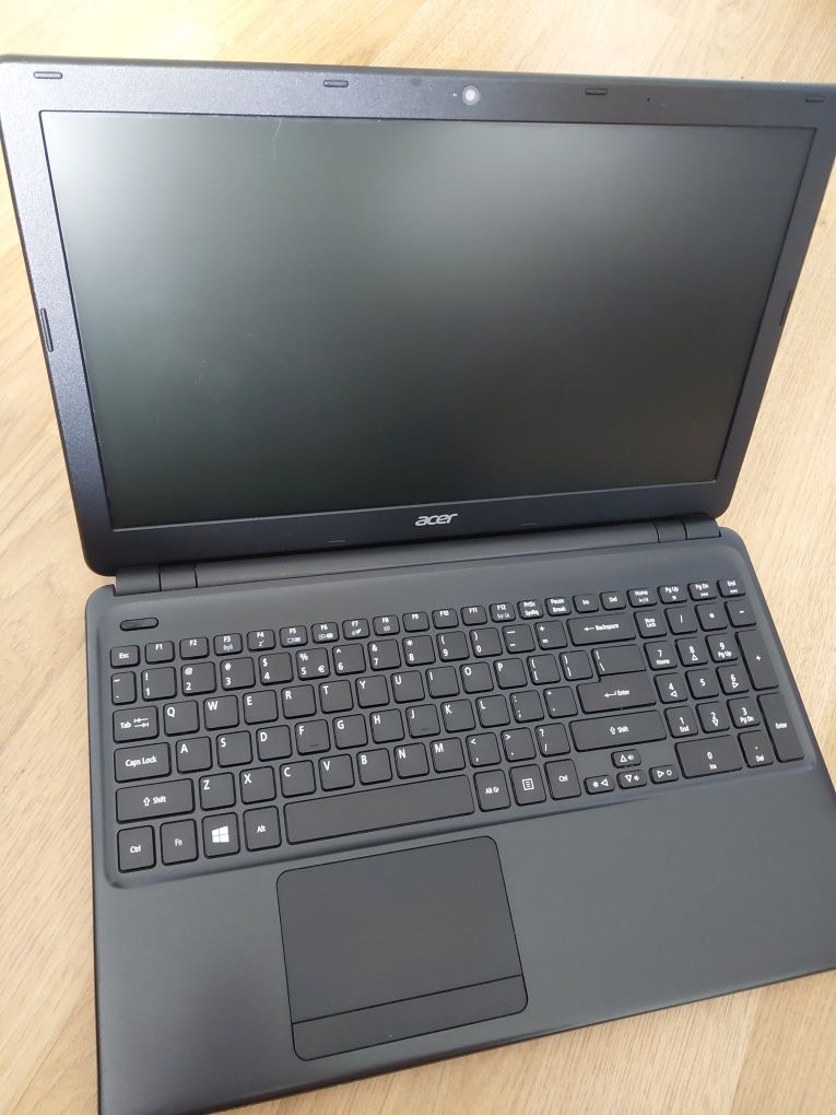 Laptop Acer Aspire E1-522 Windows 10 1TB HDD