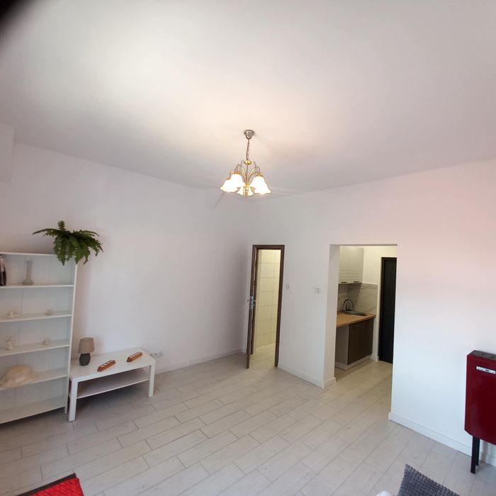 Kawalerka 27,4m2 po remoncie