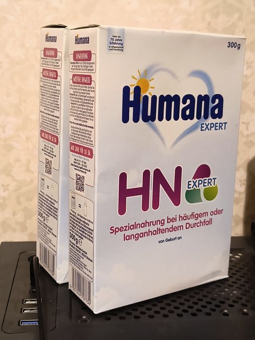 Батончики Alete з начинкою. Сухая лечебная молочная смесь Humana