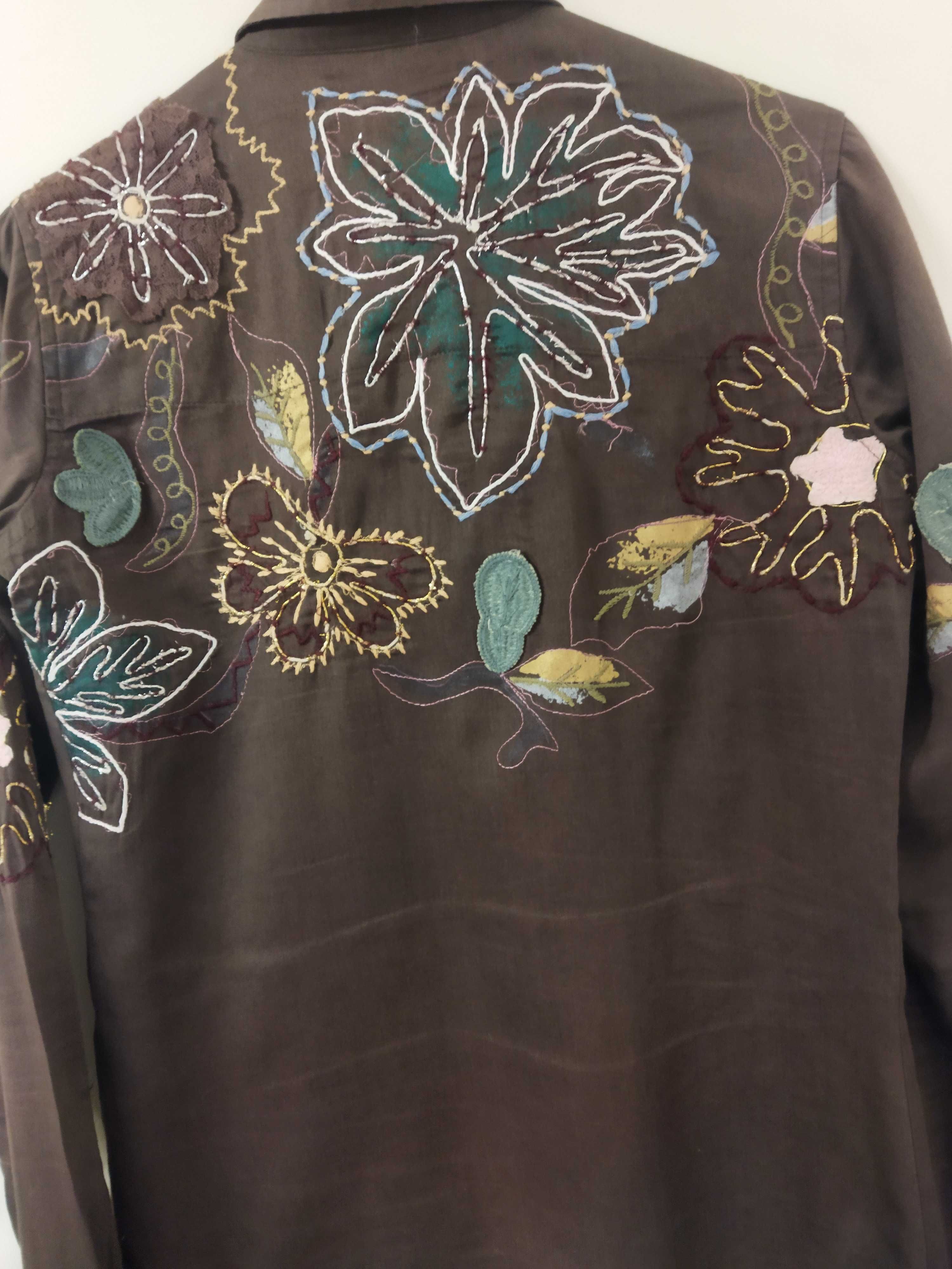 Blusa da marca Desigual