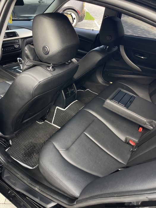 Шикарна BMW F30