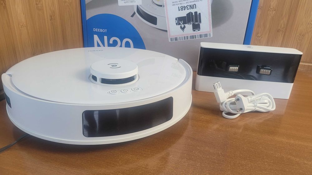 Ecovacs DEEBOT N20 - Robot odkurzacz
