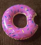 Koło do pływania (różowy donut)