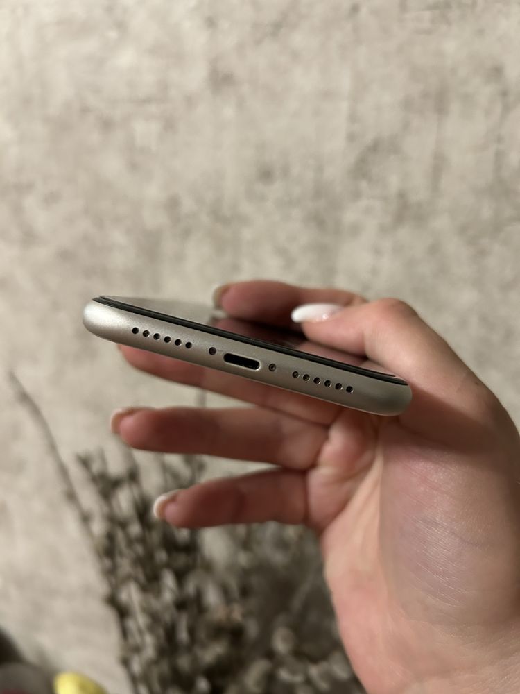 iPhone  11 на 128