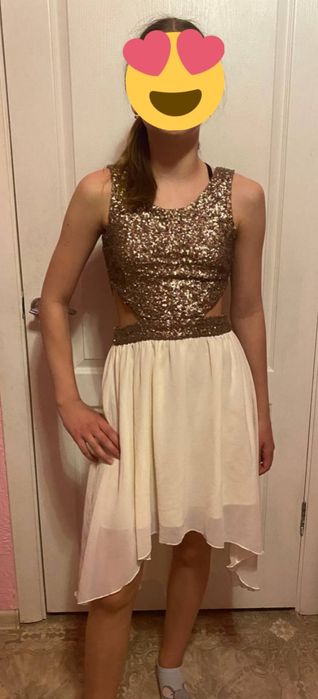 Плаття в паєтках