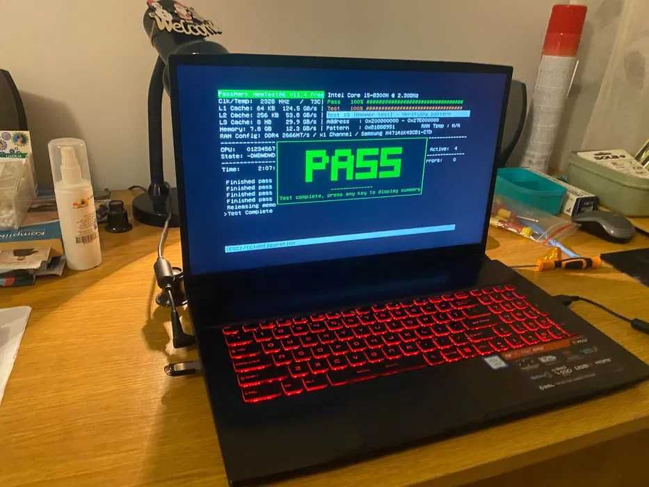 Laptop MSI gf75 thin 8RD 16RAM, 256 SSD Win 11 Home, 17,3 cali