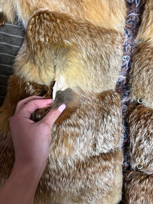 Шуба натуральна з хутра лисиці