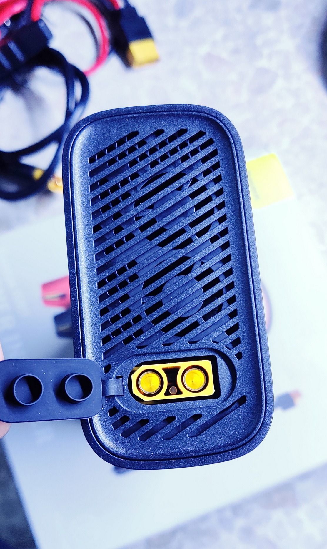 Качественный Инвертор 300Вт Baseus 300W с чистым синусом. Оригинал.