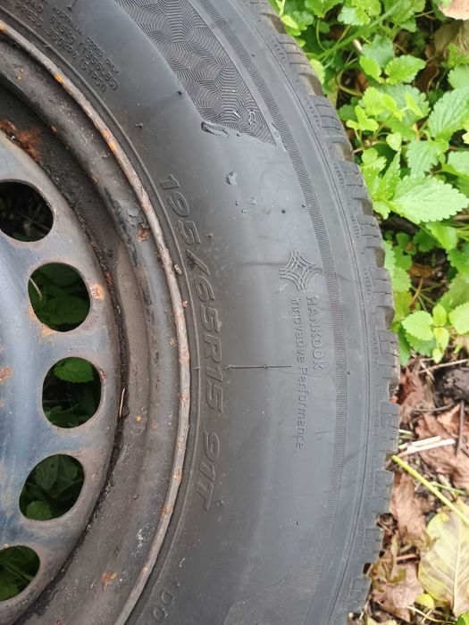 Opony zimowe z felgami