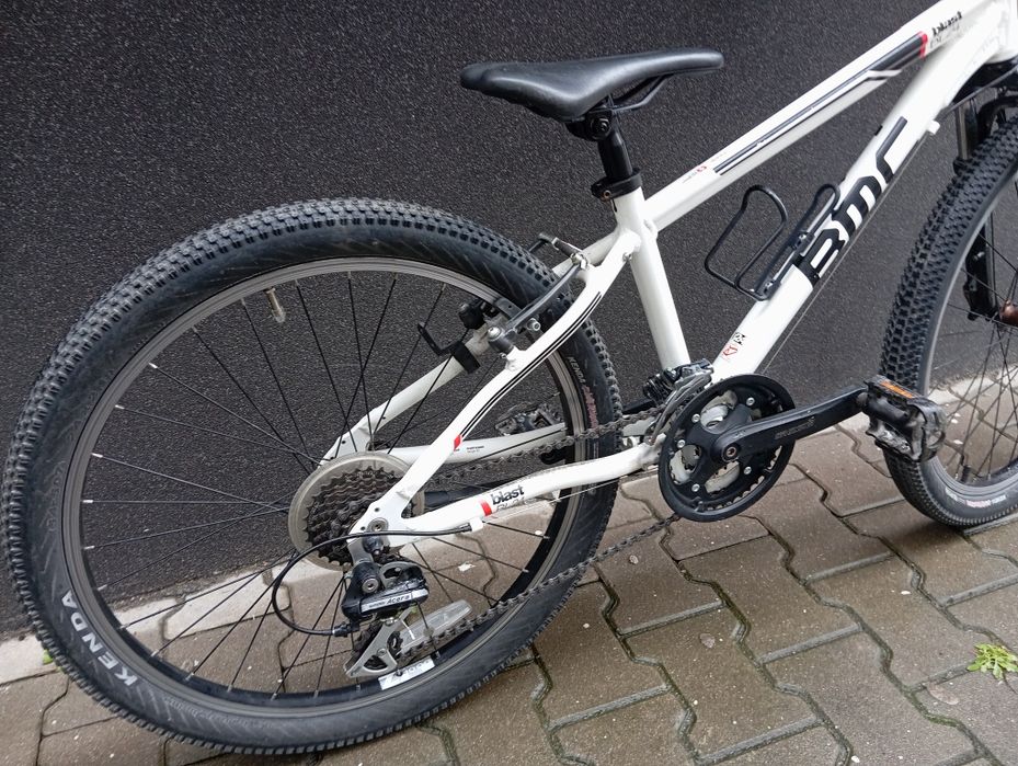Rowerek młodzieżowy BMC  koła 24cal ALU