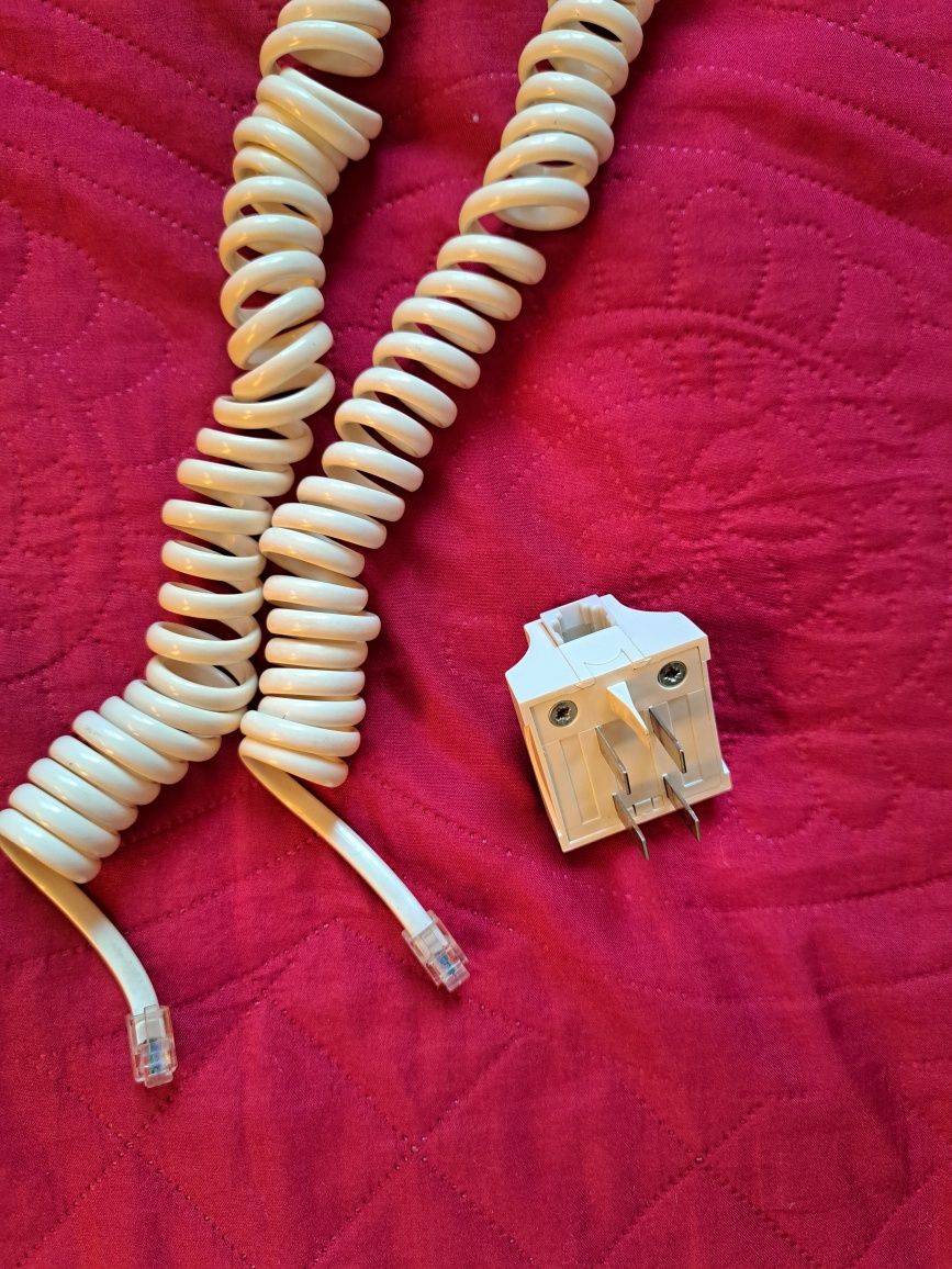 Gniazdko, wtyczką, kabel spirala do telefonu do 4 m