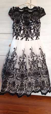 Sukienka koronkowa-tiulowa, rozmiar S