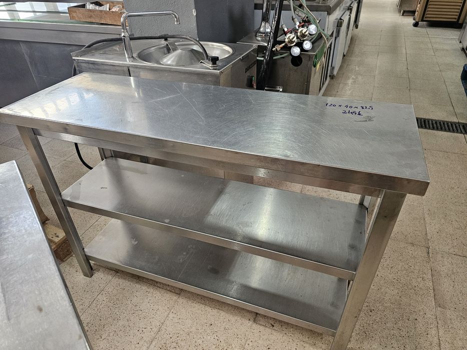 Bancada com prateleira inox