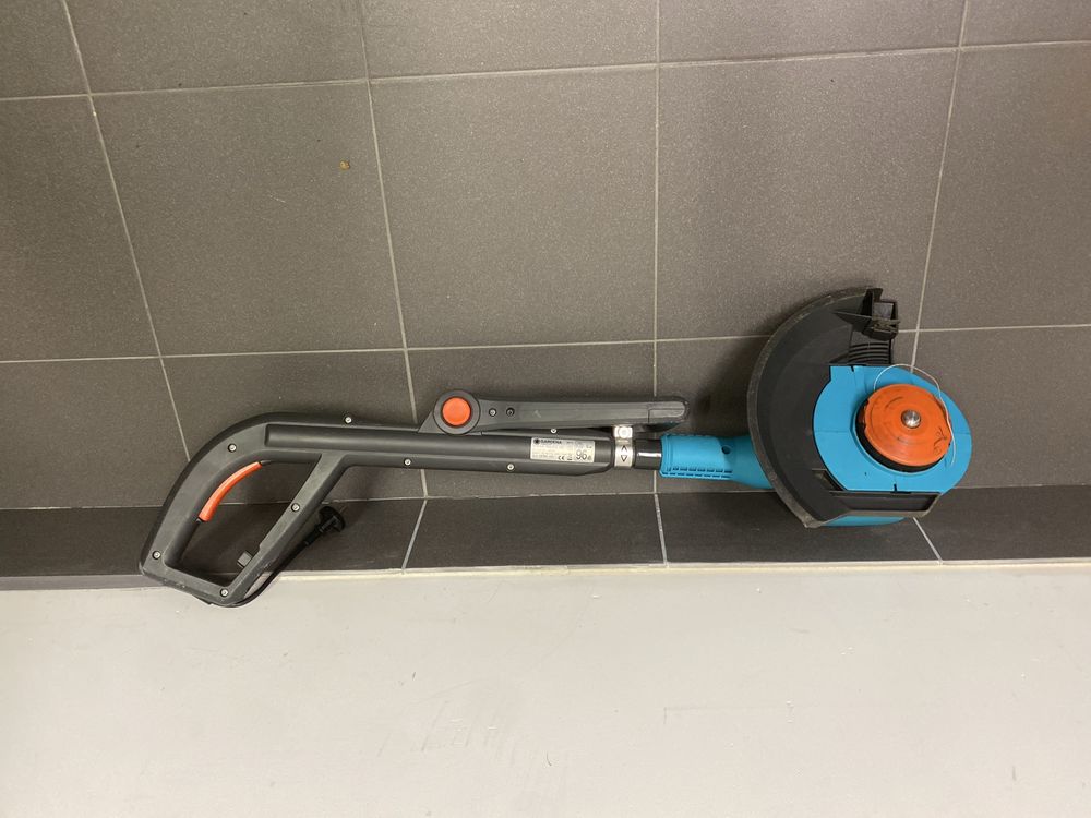 Podkaszarka sieciowa Gardena EasyCut 400