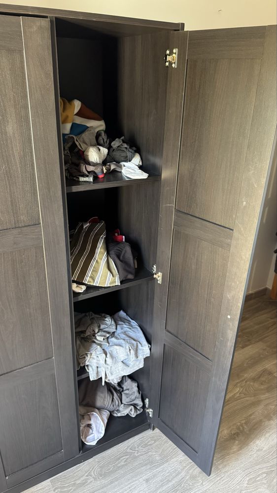 Roupeiro preto castanho ikea