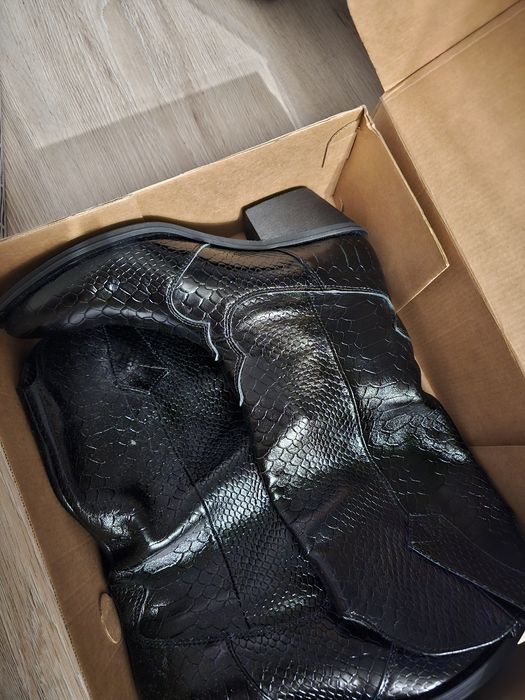 Шкіряні ковбойки