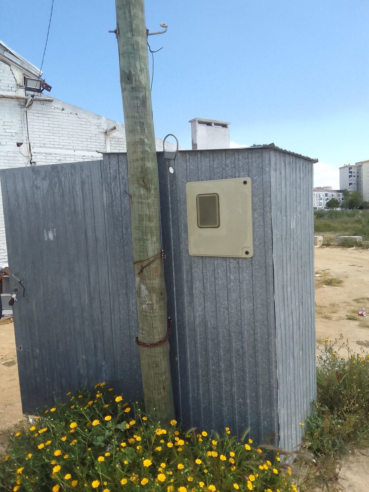 Cabine obra Eletricidade