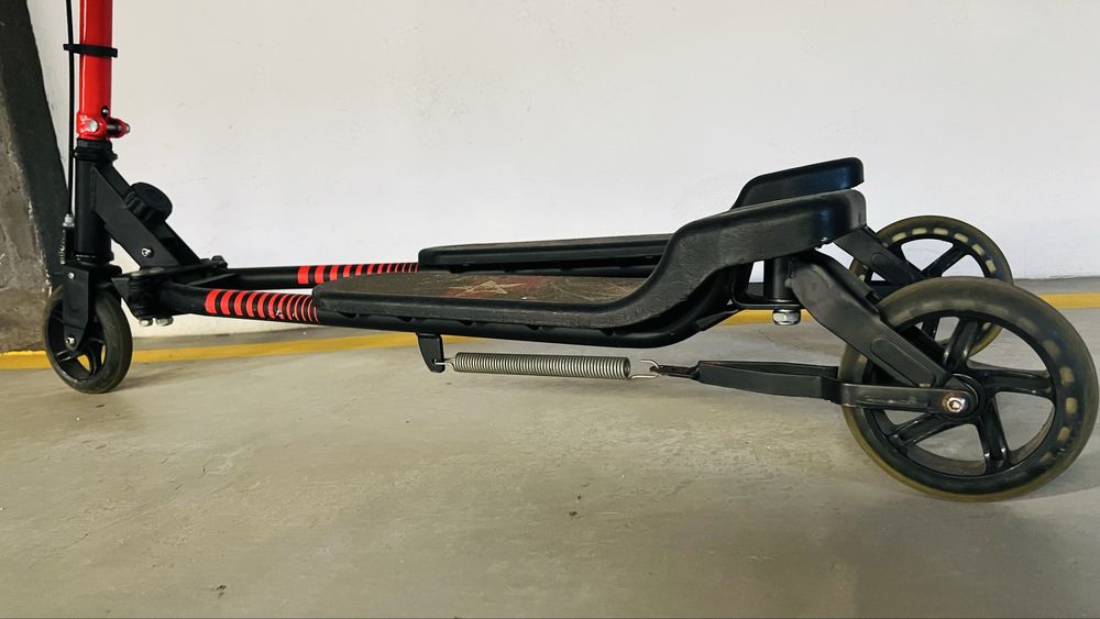 Trotinete desportiva