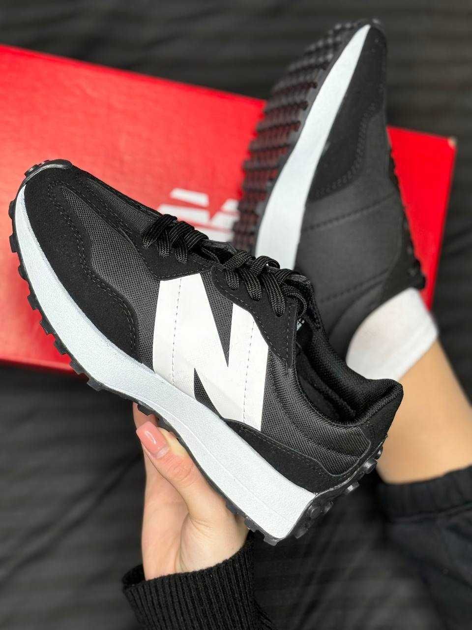 Кросівки New Balance ЖІНОЧІ 327 Black