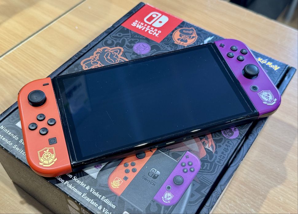 Konsola Nintendo Switch OLED Pokemon Scarlet & Violet Edition