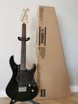 Gitara elektr. YAMAHA PACIFICA 120H Black. Stan idealny