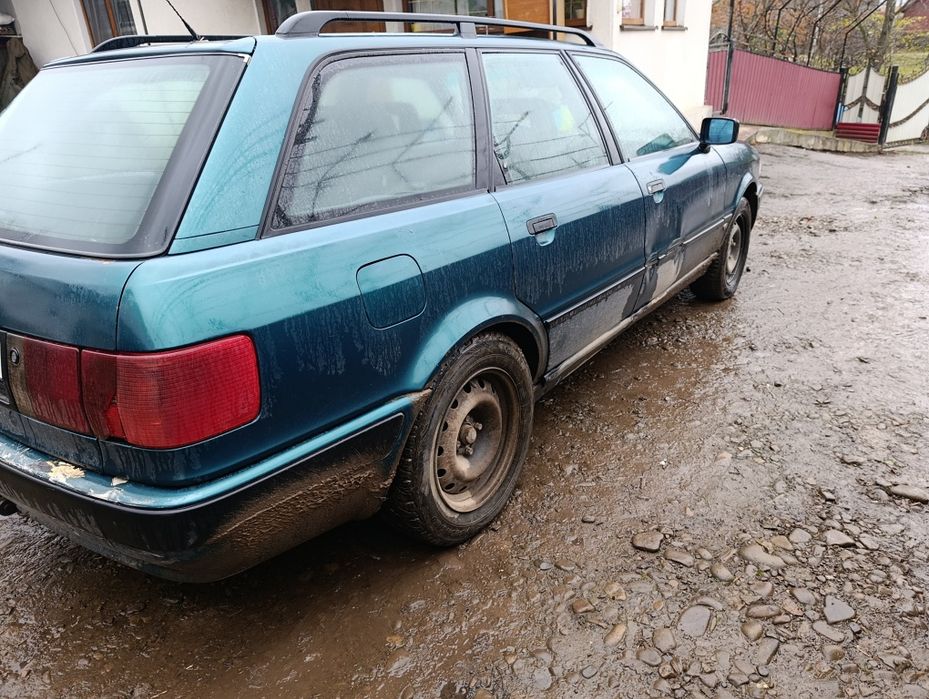 Бу легковий автомобіль