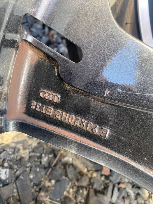 Диски титанові диски ауди етрон легкосплавні  диски 5х112 4KE601025T