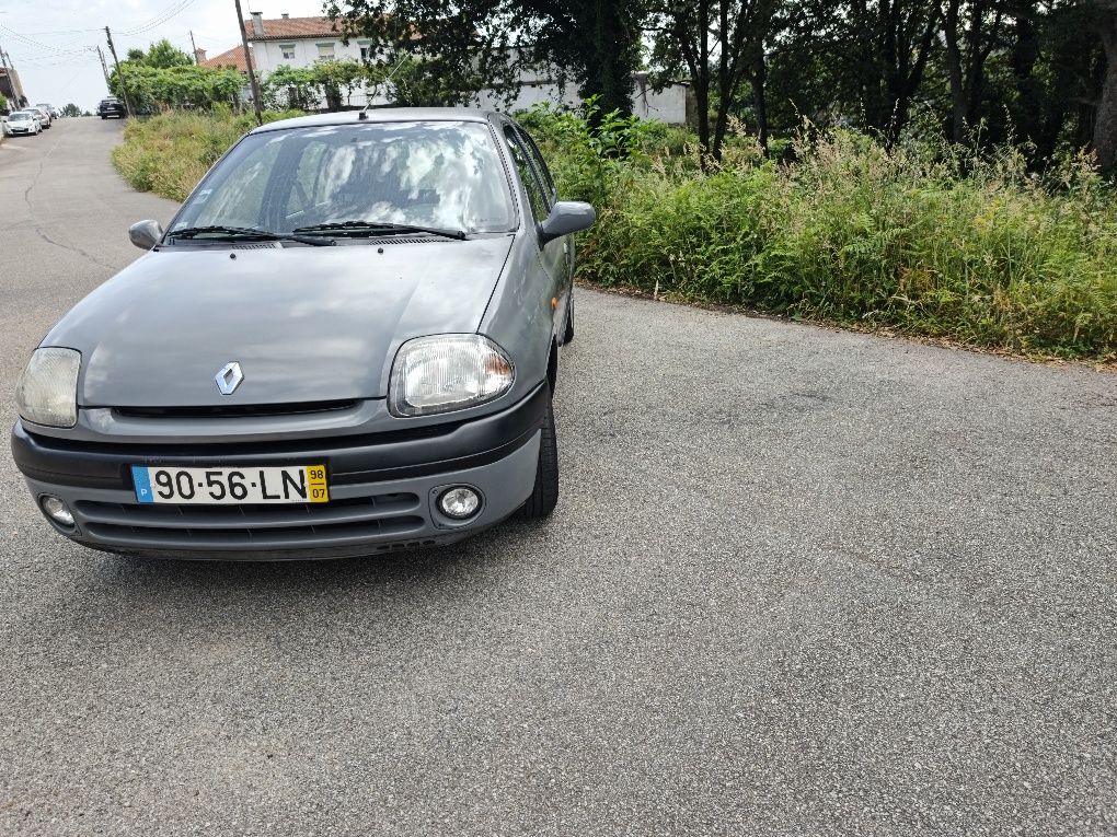 Renault Clio 1.2 de 1998