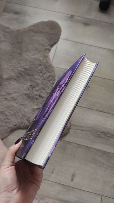 Темен Леся Яцута