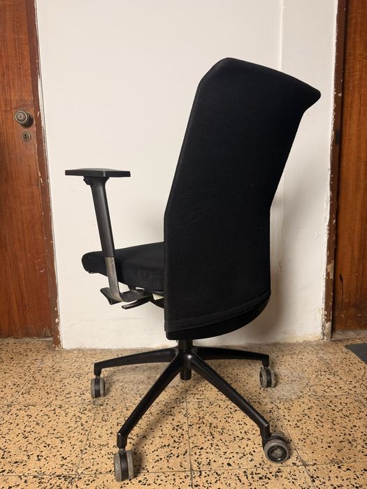 Vendo 2 cadeiras de MESA DE COMPUTADOR