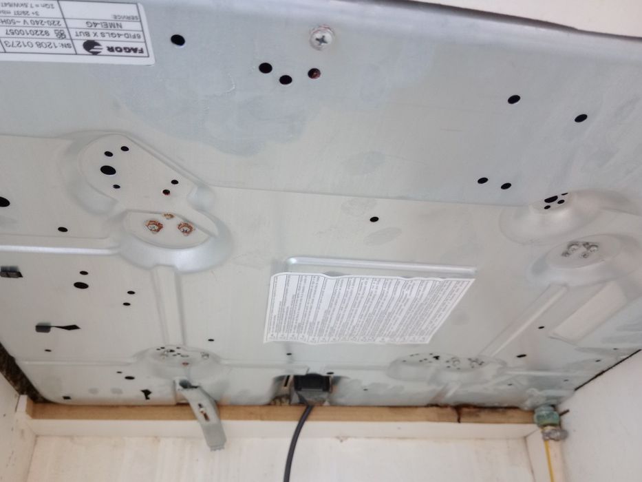 Vendo Colchão e placa gás