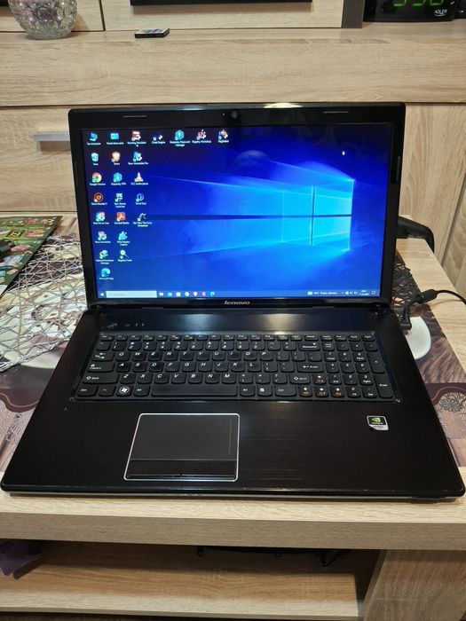Laptop Lenovo g780 17 cali