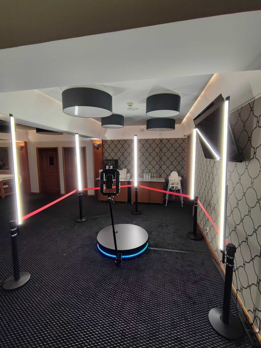 Fotobudka 360 na wesele, imprezę firmowa, urodziny i każdy event