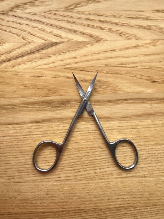 Ножиці для кутикули для лівші