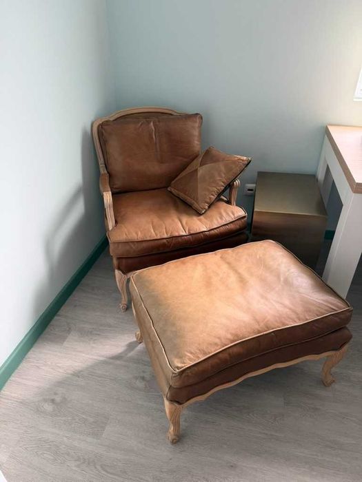 Poltrona do tipo Bergère