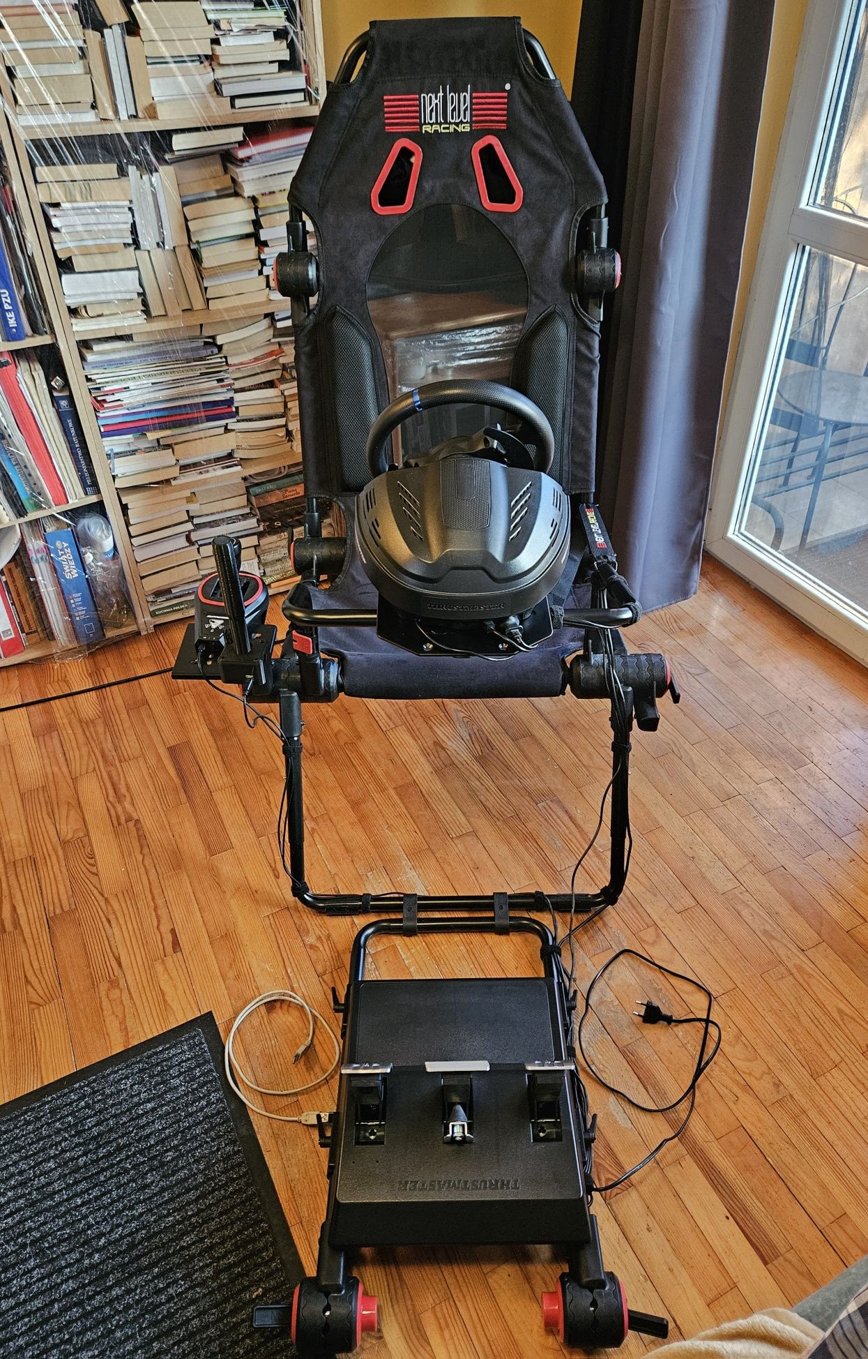 Thrustmaster T300 RS GT + TH8A Shifter + Next Level Racing Kokpit
