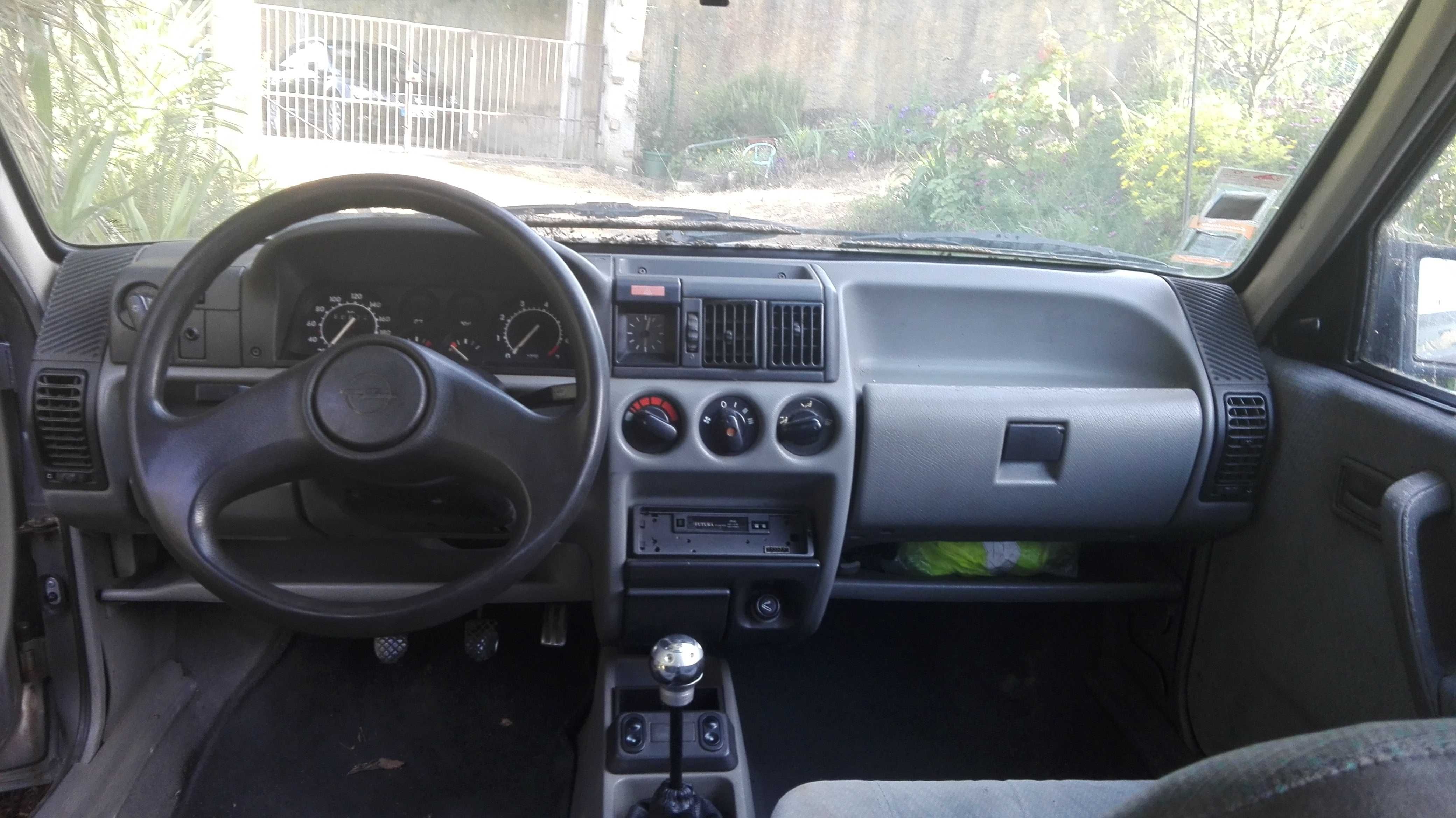 Opel Corsa A GL+ 1993 1.2i Venda somente de Peças