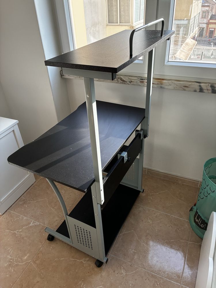 Secretária compacta 80x50x132