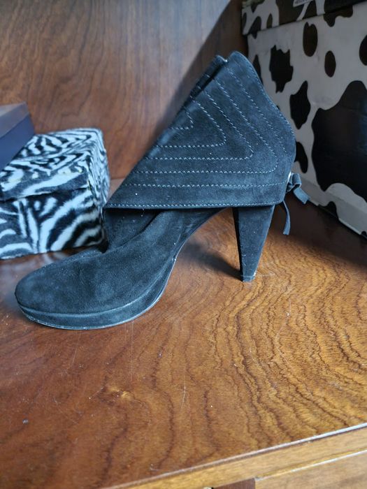 Muitos sapatos senhora 39