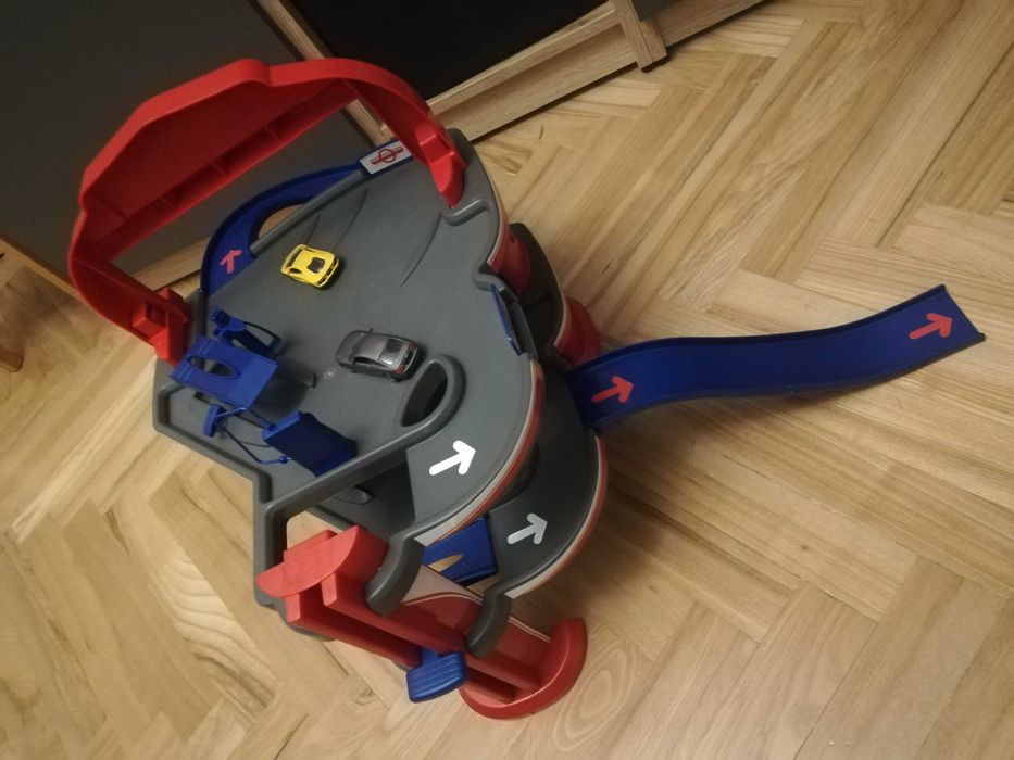 Garaż Majorette + 2 autka