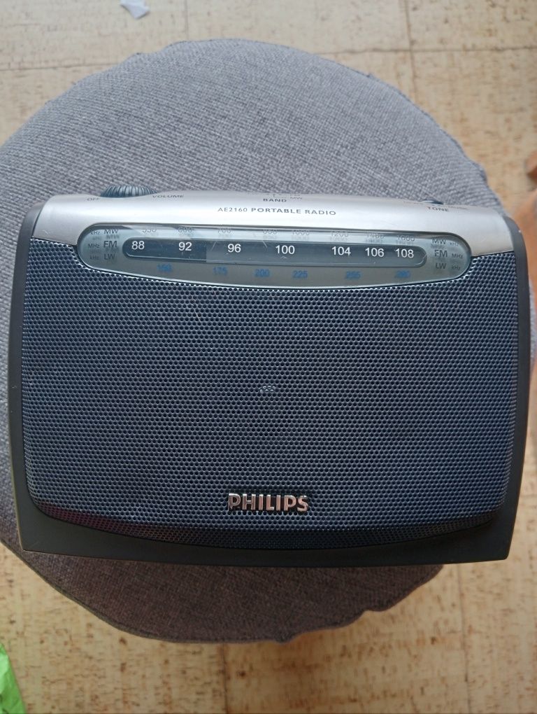 Vendo Rádio portátil philips.