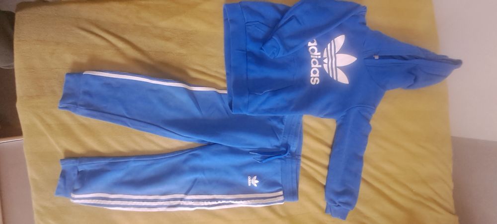 Dres chłopięcy Adidas  104