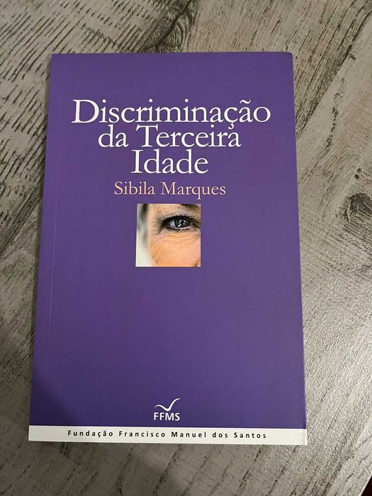 Livros diversos em bom estado