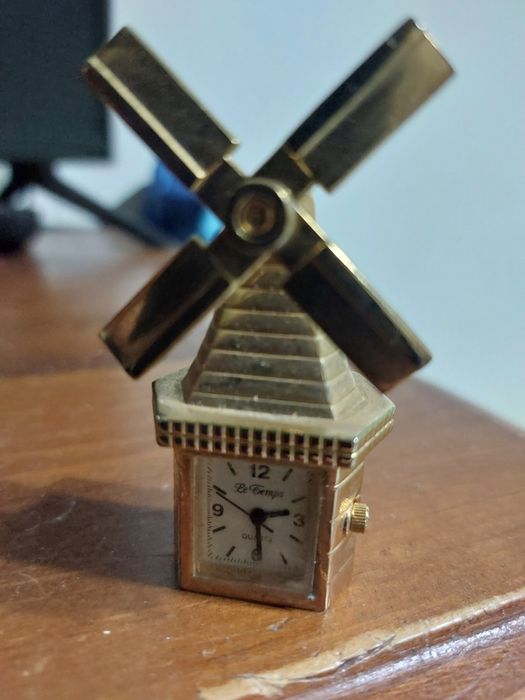 Relógio de mesa em miniatura forma de moinho de vento,  "Le Temps